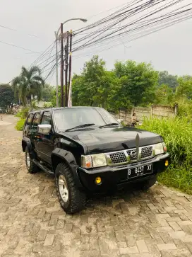 Terrano 2004 Spirit Elegant Model