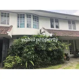 RUMAH ASRI KOMERSIAL RAYA JEMURSARI SURABAYA COCOK UNTUK CAFE/KANTOR