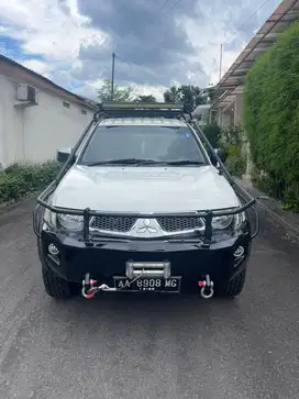 Strada gls manual 4x4 dobel cabin vul far 2012