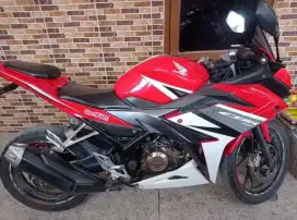 Jual Honda CBR 150R (SIAP BANTU PAJAK TAHUNAN)