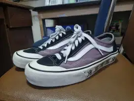 Vans 36 decon style