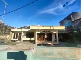 Dijual rumah lokasi tengah kota mataram