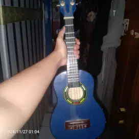 Jual gitar kukul lele