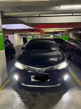 Toyota corolla altis 2017 hitam