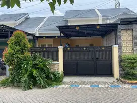 dijual/kontrakan rumah bu cepat taman pondok legi 1 perumahan