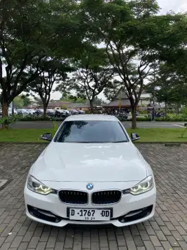 BMW 320i N20 CKD AT 2014