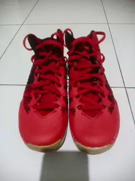 sepatu Nike lunarlon merah ukuran 41