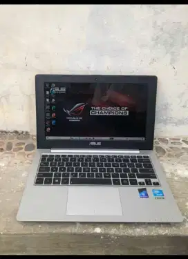 Notebook Asus X201E Series -CELERON -SSD 128GB -4GB -MULUS 97% -