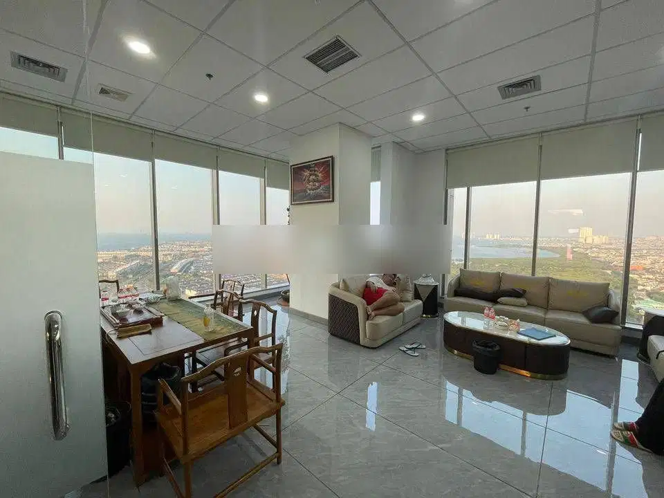 Kantor Gold Coast Office Tower Liberty Size 583m2 High Floor Pantai In
