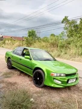 Mobil Sedan Honda Accord 90