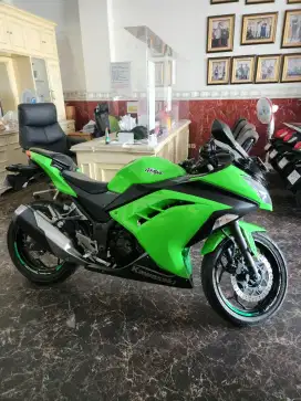 DP 5 JT NINJA 250 FI TH 2017 PAJAK HIDUP, MTR SUPER MULUS