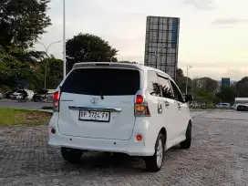 TOYOTA AVANZA VELOZ 1.5  AUTOMETIC  BISA KELUAR BATAM  HARGA 1