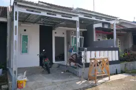 DI JUAL RUMAH  Di PERUMAHAN GRAND KUSUMA KARGIN