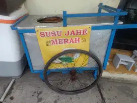 Gerobak bekas susu jahe