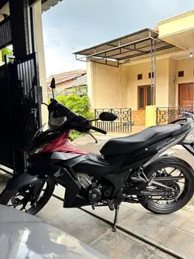 Dijual cepat Honda Supra GTR 150