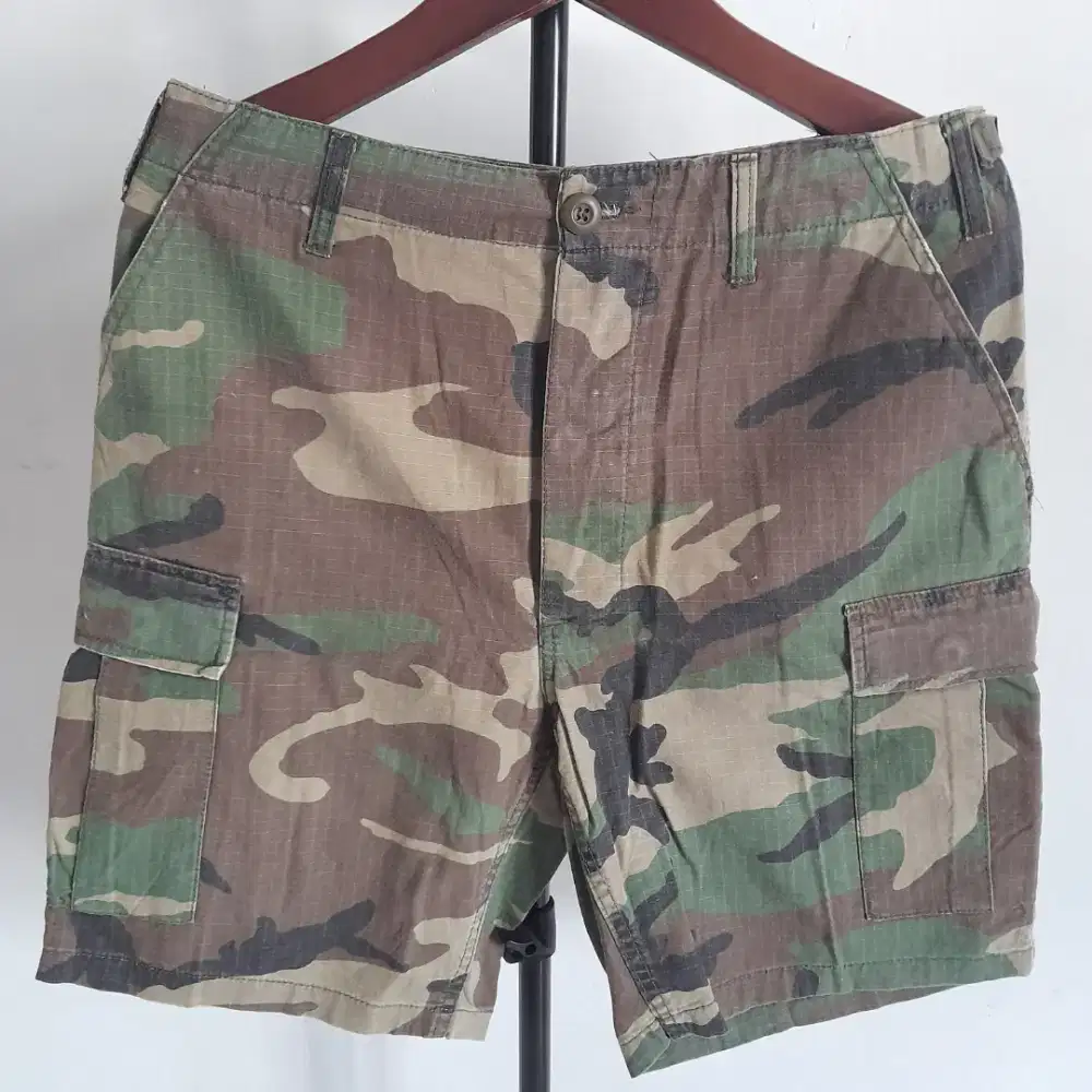 SHORTPANTS CARGO CAMO / CELANA PENDEK KARGO LORENG