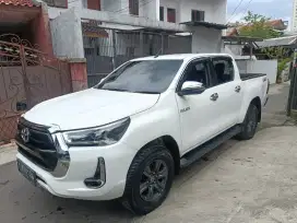 Hilux V DC AT 2022