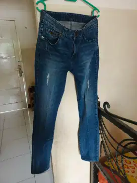Celana jeans guess 29-30