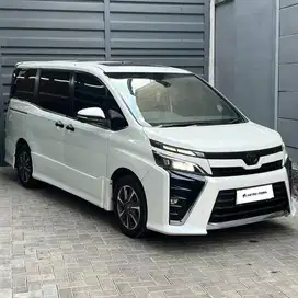 TOYOTA VOXY 2019 / 2018 Tgn1 LowKm Bs kredit Matic Istimewa