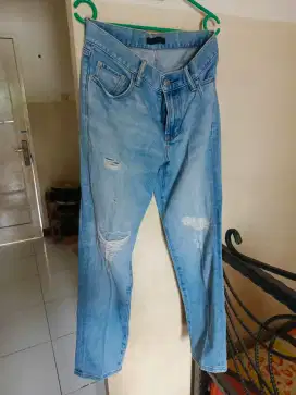 Celana jeans uniqlo pria 29-30