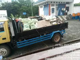 Jasa buang puing sampah