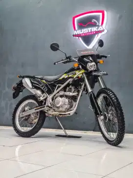 Termurah!! Kawasaki klx 150 th 2019 nopol S mulus sudah cetak 5thn an