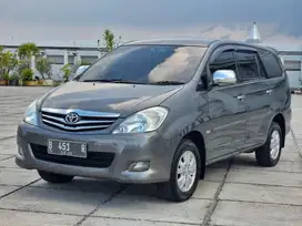 Toyota Kijang Innova V Bensin 2010 AT (Tangan Pertama Dari Baru)