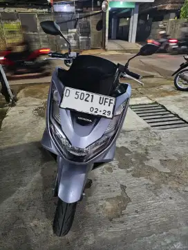 Honda PCX 160 CBS tahun 2024