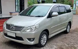 Toyota Kijang Innova 2011 Diesel