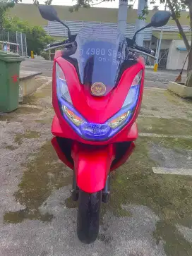 PCX 160 CBS Matte Red