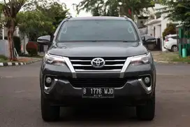 Fortuner VRZ 2.4 At 4x2 Abu-abu Metalik 2016