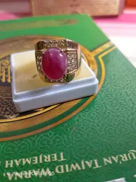 Batu cincin Rubby sudah 90 tahun