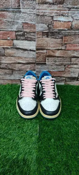 Dijual Sepatu Air Jordan Low travis