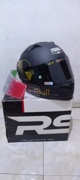 Helm RSV FF500 karbon hitam doff paket ganteng. Ukuran M. Nego