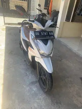 Honda Beat 2021 warna putih