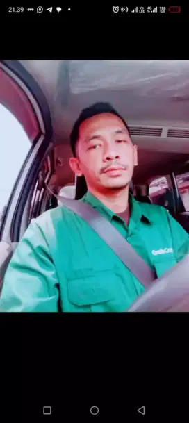 Saya lagi butuh pekerjaan sopir pribadi