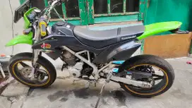 KawAsaki klx 150
BF 2019 WARNA HIJAU