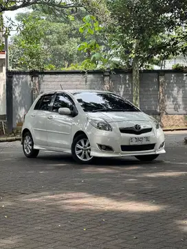 YARIS S LIMITED 2010 MATIC ISTIMEWA