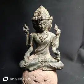 patung perunggu brahma