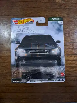 Hotwheels Premium Dodge Charger SRT Hellcat Widebody.