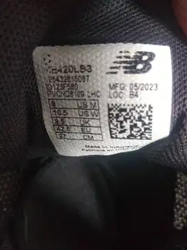 Spatu NB Run ORI 42