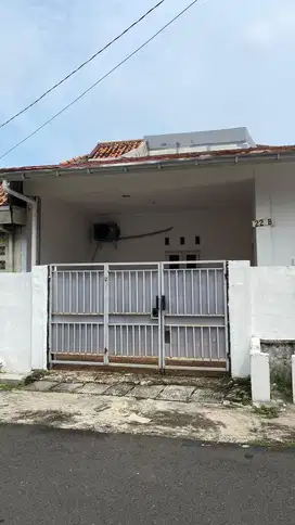 RUMAH NYAMAN DAN STRATEGIS  MURAH DI OTISTA JATINEGARA