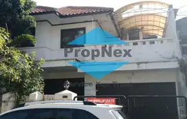 Dijual/disewakan rumah graha family surabaya