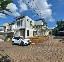 Dijual Rumah 2 Lantai Hook Townhouse Di Cibubur Depok