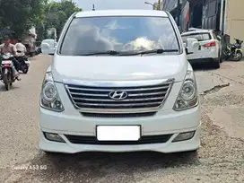 HYUNDAI H1 2.5 XG DIESEL  AT MATIC AUTOMATIC 2013 PUTIH SIAP PAKAI