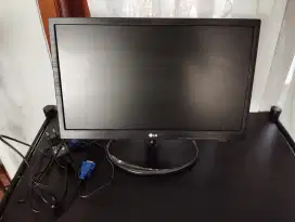 Monitor LG 19 inch Jual Cepat Harga Bersih Bersih