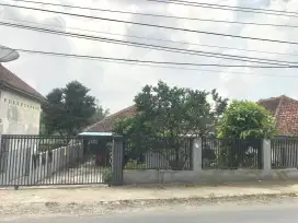 Di jual rumah dan lahan