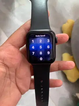 Apple watch series 6 size 40mm