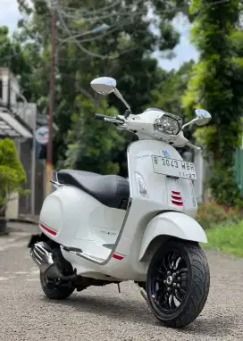 Vespa sprint 2022 s km 6400 not miles