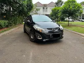 Mazda 2 V Manual 2014 Hitam Termurah Bagus